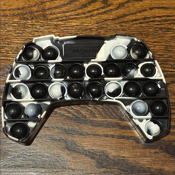 Set of Three Pop It Fidget Toys - Picture 3 of 9